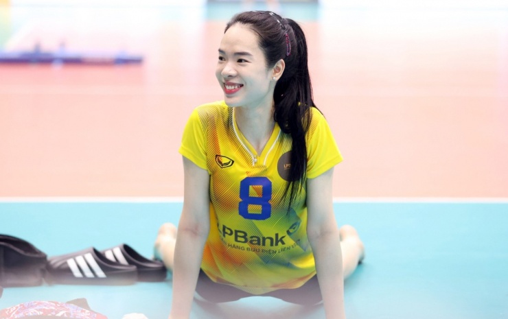 Nhan sắc của 'hoa khôi' cầm cờ cho Việt Nam ở SEA Games 33 - 10