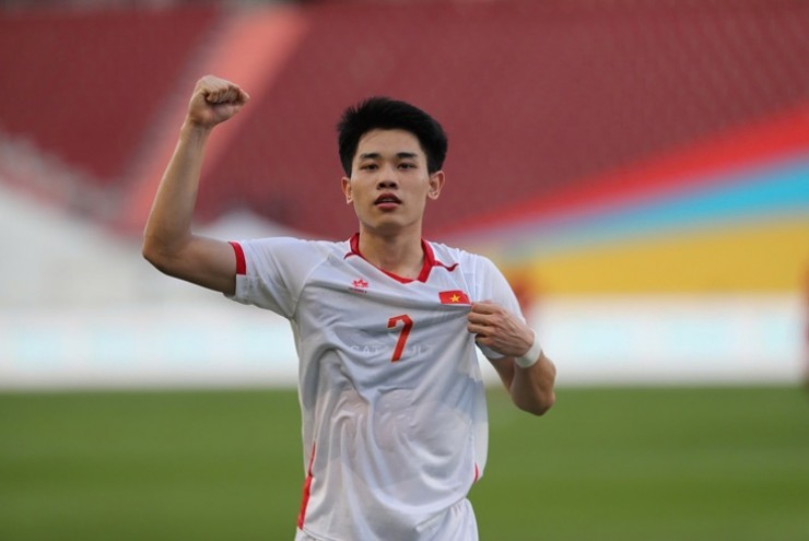 Lập cú đúp giúp U22 Việt Nam thắng Lào, Đình Bắc đắt giá thế nào?