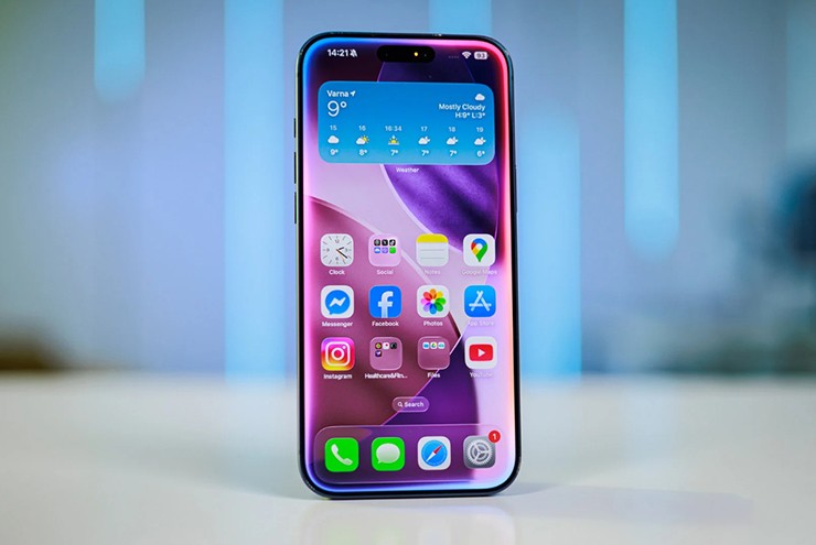 Từng là "ông hoàng tầm trung", chiếc iPhone này đang trở nên ế ẩm - 1