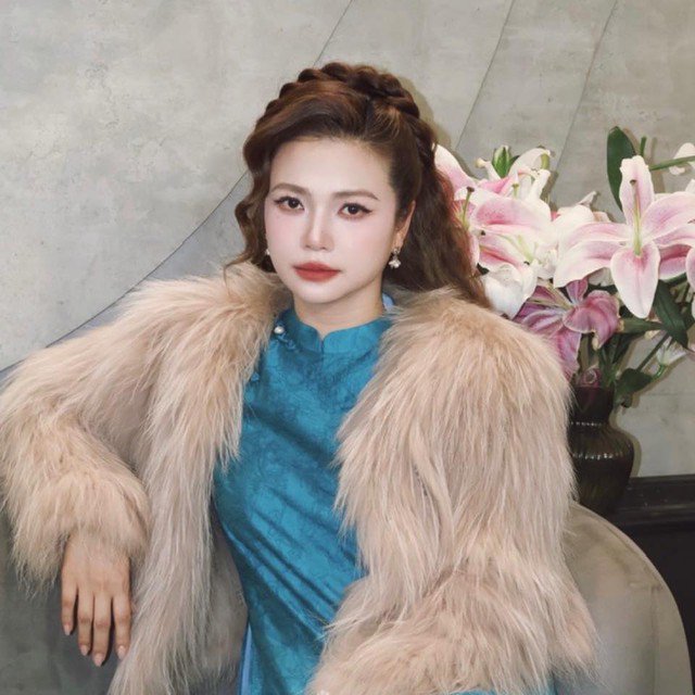 Nữ NSƯT đang gây sốt trong phim giờ vàng &#39;Gia đình trái dấu&#39; ở tuổi trung niên nhan sắc vẫn rực rỡ - 8