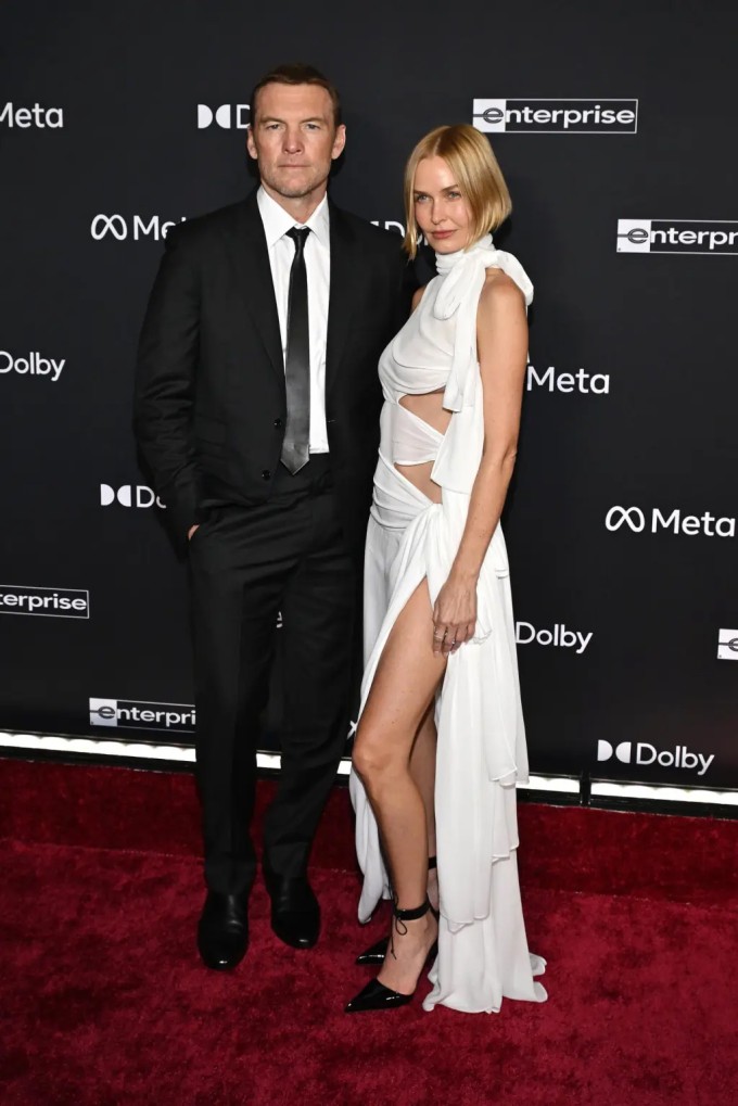 Sự kiện có sự góp mặt của các ngôi sao phim 'Avatar: Fire & Ash' và nhiều nghệ sĩ. Tài tử Sam Worthington - diễn viên thủ vai nhân vật chính Jake Sully - tham dự cùng bà xã Lara Worthington.