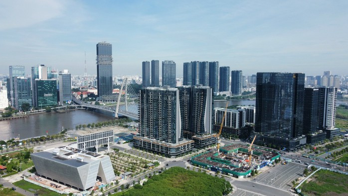 Nhiều dự án căn hộ ở khu trung tâm TP HCM hiện đã nâng lên cấp độ siêu sang và vẫn tiếp tục tăng giá