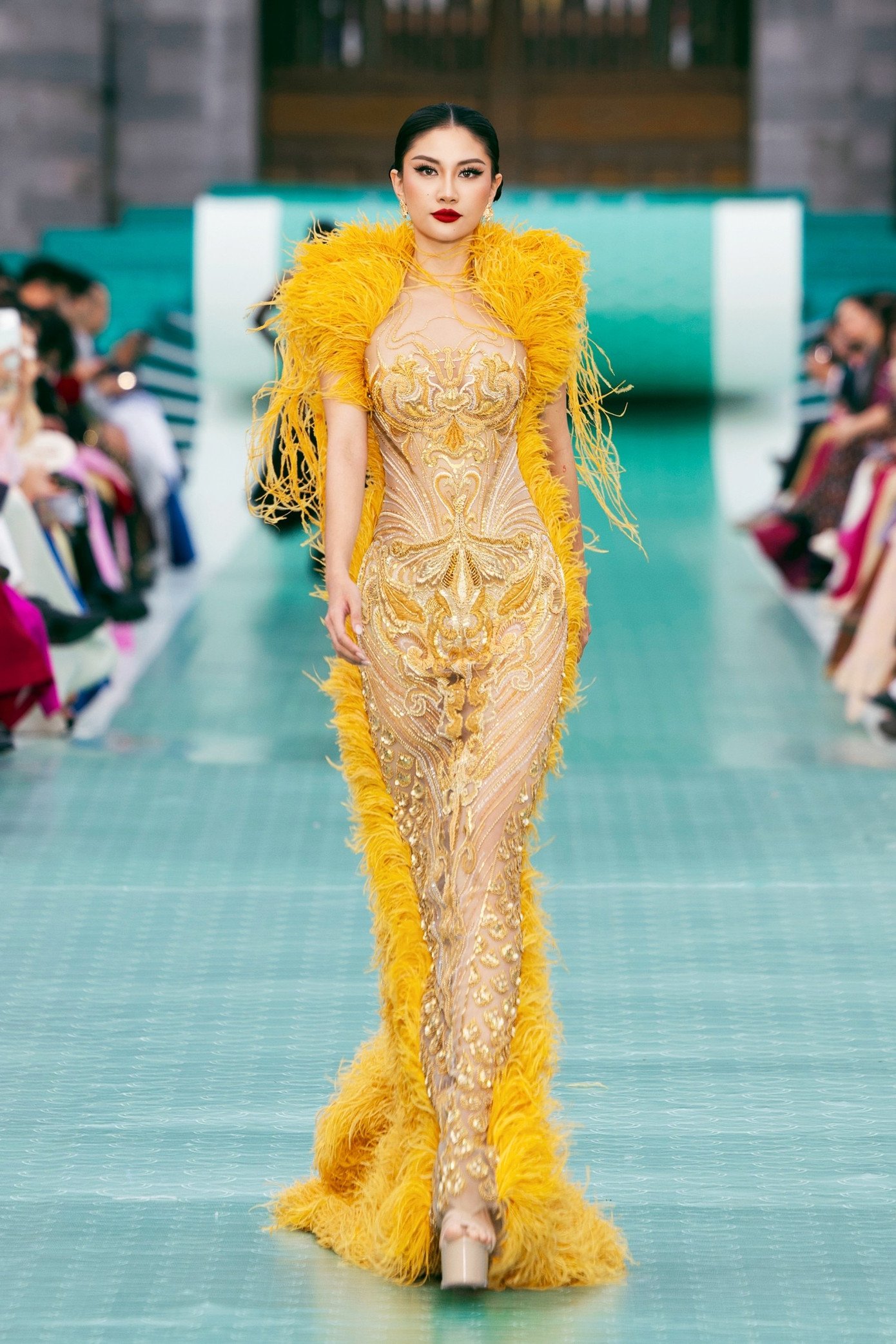 Đại diện Việt Nam - Hoa hậu Nguyễn Hoàng Phương Linh tại sự kiện.