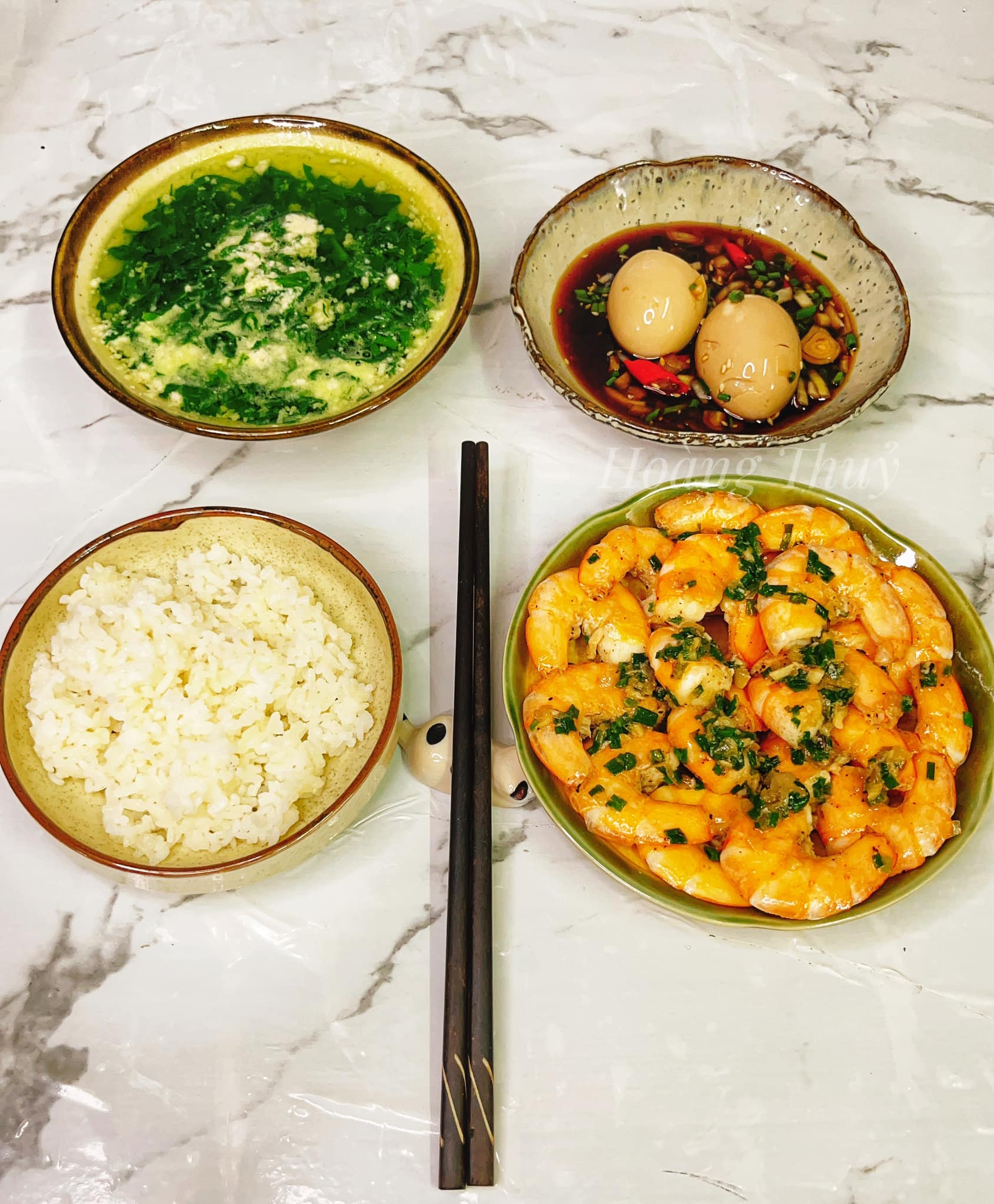 Tôm rang - Trứng ngâm tương - Canh mồng tơi