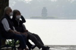 Hà Nội khuyến cáo người dân hạn chế ra ngoài khi không khí ô nhiễm