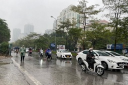 Tin mới nhất về khối không khí lạnh tăng cường tràn về, gây mưa rét ở Hà Nội và miền Bắc