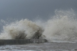 Tin cuối cùng về bão số 15 Koto, Biển Đông khả năng lại xuất hiện bão mới
