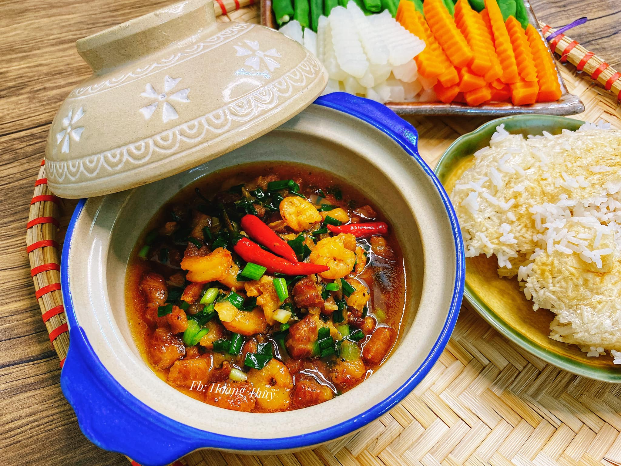 Cơm đáy nồi - Kho quẹt - Rau củ luộc