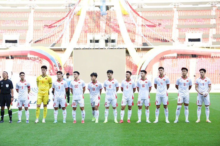 U22 Việt Nam đã phải hát Quốc ca mà không có nhạc