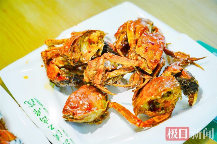 Cua to cỡ nửa bàn tay giá chỉ 32.000đ/con, khách được mua không giới hạn - 1