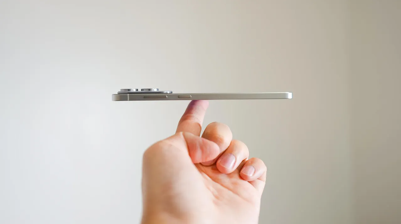 Galaxy S25 Edge cũng thất bại.