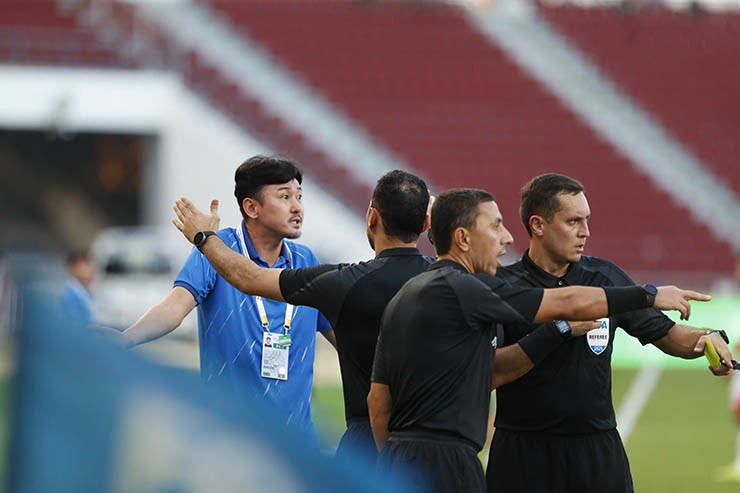 Vì sao trọng tài "bẻ còi", công nhận bàn thắng giúp U22 Việt Nam hạ U22 Lào? - 6