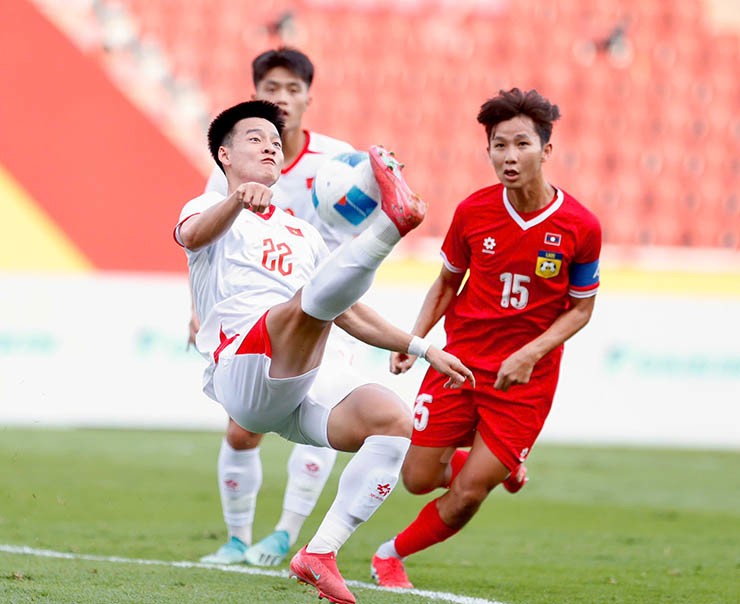Video bóng đá U22 Việt Nam - U22 Lào: Đình Bắc rực rỡ, bước ngoặt phút 60 (SEA Games) - 2