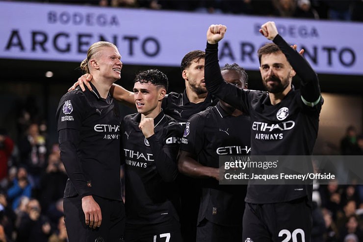 Thắng lợi nhọc nhằn của Man City
