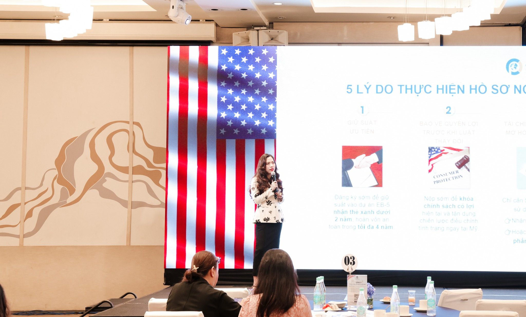 Điều kiện cụ thể để đủ tiêu chuẩn EB-1C cho nhà quản lý và giám đốc - 1