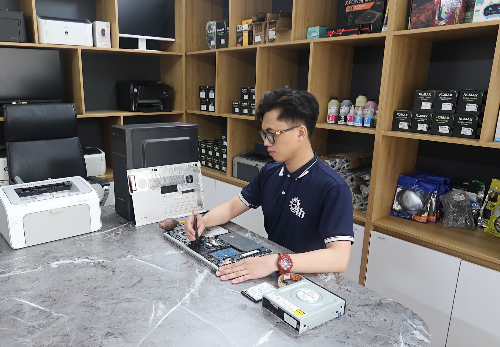 Cung cấp thiết bị máy văn phòng tại nhà Hà Nội