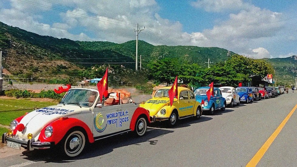 Tuyến đường trung tâm Đà Lạt và Bảo Lộc sẽ sôi động sắc màu carnival với dàn xe cổ cùng các mô hình xe sáng tạo lấy cảm hứng từ văn hóa trà của Việt Nam và các quốc gia trên thế giới.