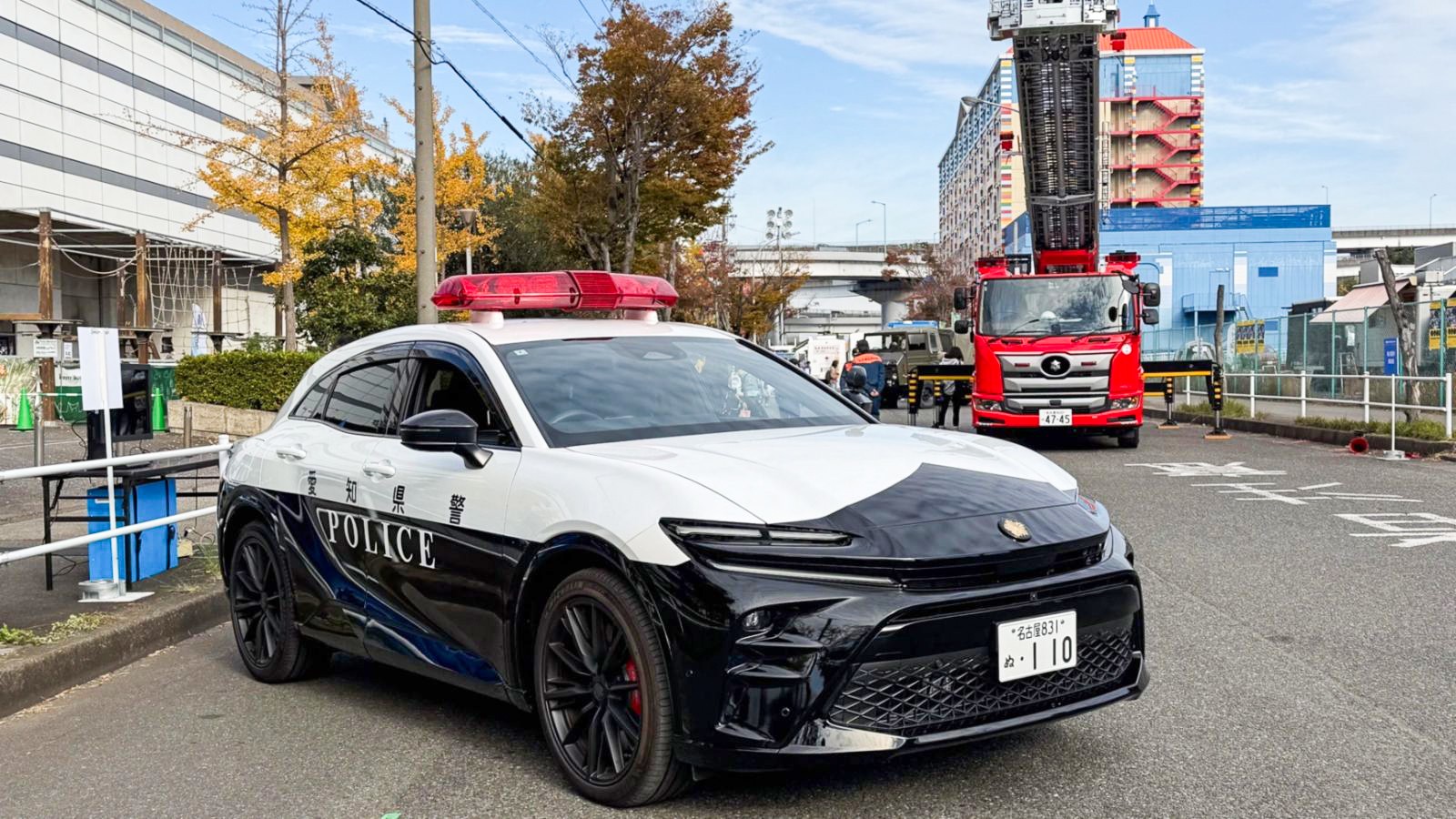 Toyota Crown Sport RS trang bị công nghệ Dual Boost Hybrid System PHEV tiên tiến.