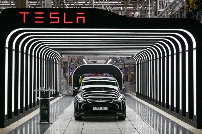 Những chiếc xe Model Y tại lễ khai trương nhà máy Tesla Gigafactory tại Gruenheide, Đức, ngày 22/3/2022. Ảnh:&nbsp;Reuters