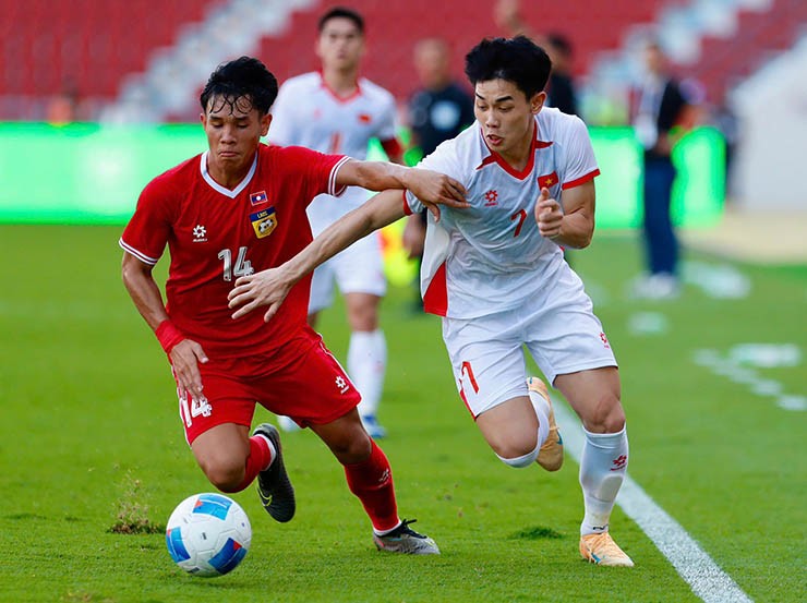 U22 Việt Nam đấu U22 Lào: Đình Bắc lập cú đúp đẳng cấp, solo đẹp như mơ - 11