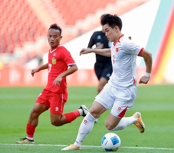 U22 Việt Nam đấu U22 Lào: Đình Bắc lập cú đúp đẳng cấp, solo đẹp như mơ - 5
