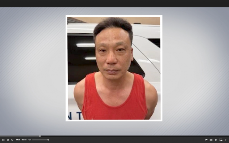 Tuong Thien Mac, 50 tuổi, nghi phạm camera quay lén trong phòng tắm tại Houston. Ảnh cắt từ clip: KHOU