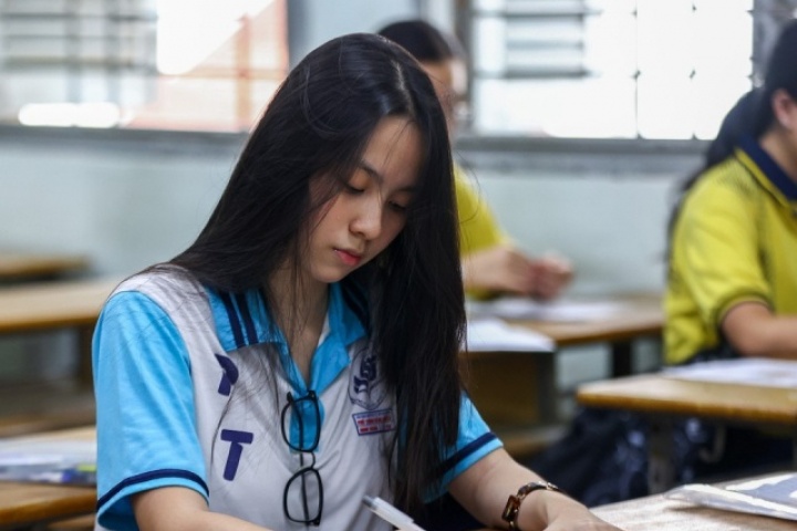 Gấp rút chuyển hướng vì đại học 'xóa sổ' tổ hợp truyền thống