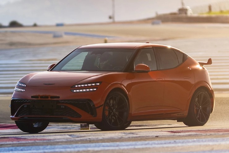 Lộ diện SUV điện hiệu suất cao Genesis GV60 Magma