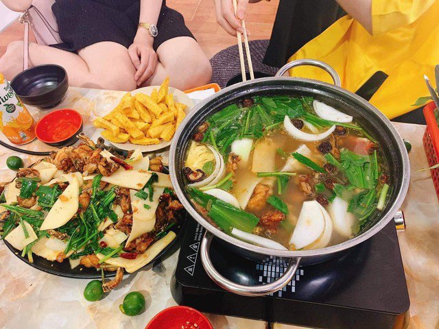 Top 7 quán lẩu vỉa hè cứ trời lạnh là kín khách - 2