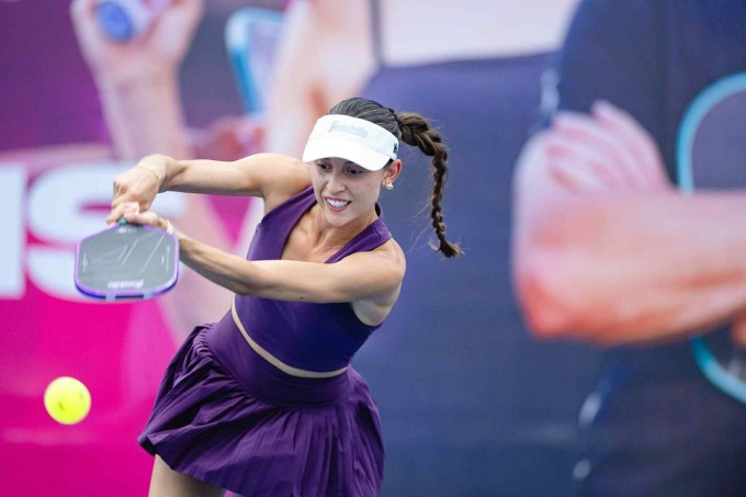 Người chơi pickleball tại cụm sân ở Long Biên, Hà Nội, tháng 11/2025. Ảnh: HappyLand Long Biên