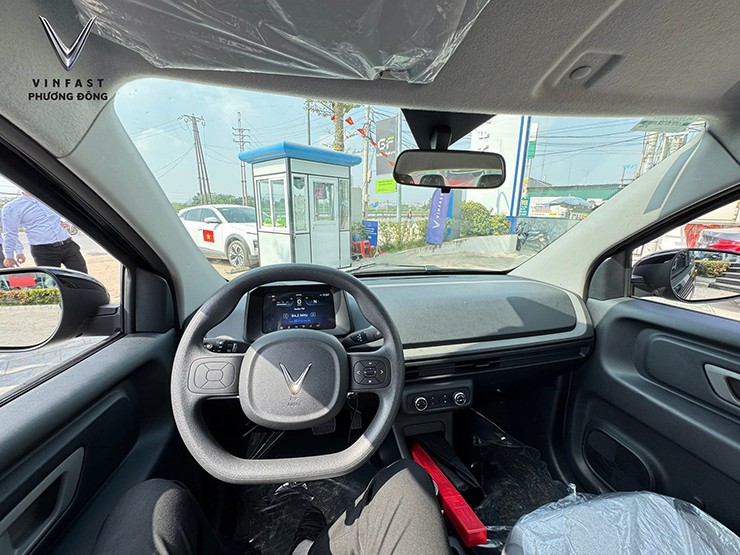 Nội thất VinFast Minio Green tại đại lý