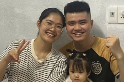 Shipper thu nhập 7 triệu đồng mỗi tháng nuôi vợ học đại học