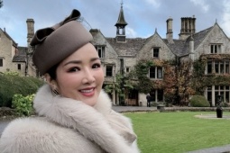 Giáng My dạo chơi làng cổ đẹp nhất nước Anh