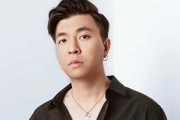 Ca sĩ Anh Khang về nước sống sau 12 năm định cư Mỹ