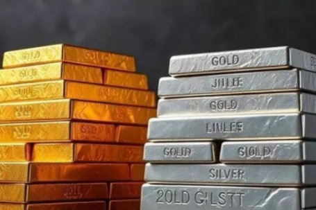 Giá bạc bùng nổ cao nhất mọi thời đại, vàng trên 4.220 USD