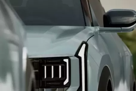 Kia hé lộ hình ảnh Seltos đời mới