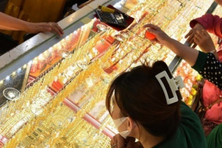 Cuối ngày 4-12, giá vàng miếng SJC, vàng nhẫn rớt mạnh