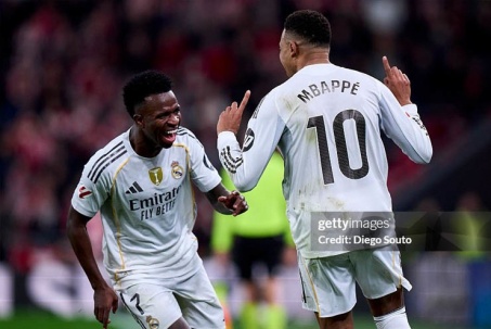 Nóng bảng xếp hạng La Liga: Real Madrid thắng lớn, đeo bám Barcelona