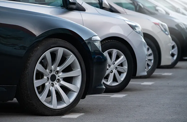 Vì sao giá ô tô vẫn tiếp tục tăng và khó có thể dừng lại? - 1