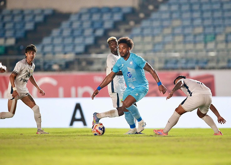 Xuân Son hồi sinh mạnh mẽ: 4 bàn sau 2 trận, ĐT Việt Nam & Nam Định "sướng rơn" - 4