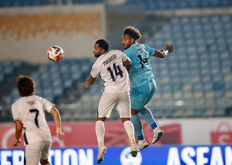 Xuân Son thi đấu đầy sức mạnh và quyết đoán trên sân