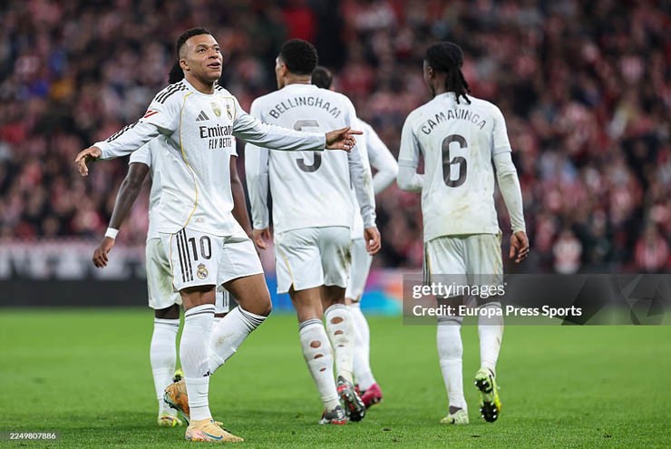 Ngày thi đấu chói sáng của Mbappe