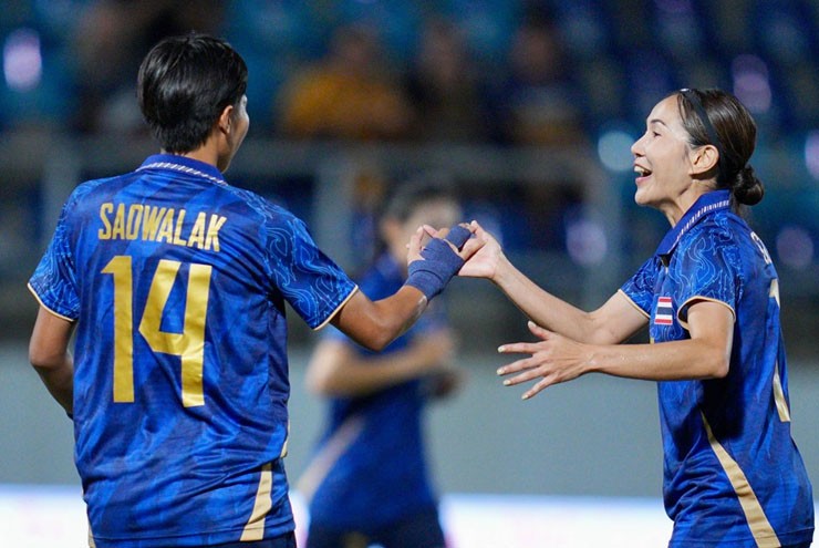 ĐT nữ Thái Lan quá mạnh