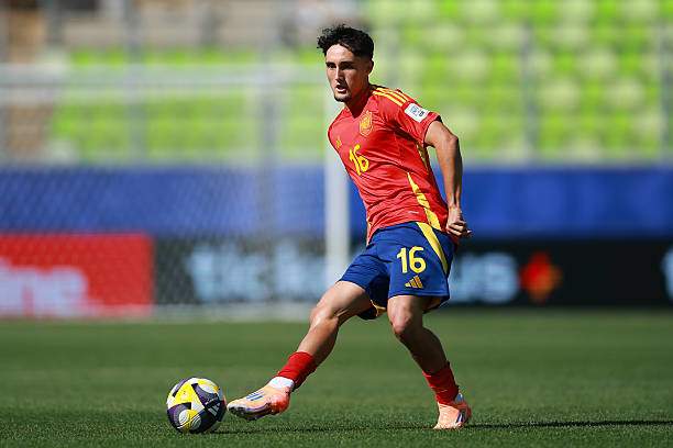 Jesus Fortea trong màu áo tuyển U20 Tây Ban Nha
