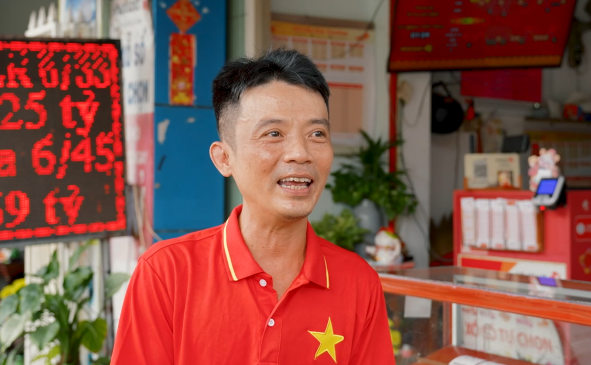 Anh Huỳnh Quốc Thái, chủ điểm bán vé số Vietlott.