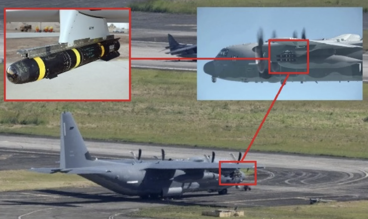 Cường kích khổng lồ AC-130J Ghostrider (Bóng ma) của Không lực Mỹ được ghi nhận đỗ tại sân bay José Aponte de la Torre, Puerto Rico vào tháng 10/2025, mang theo tên lửa AGM-114 Hellfire (Hỏa ngục) gắn dưới cánh.