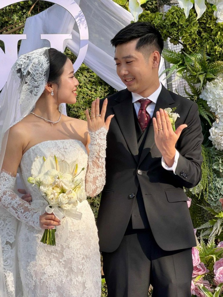 Cặp đôi có hành trình dài tìm hiểu nhau trước khi về chung một nhà 