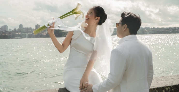 Hương Ly cho biết cùng chồng rong ruổi qua nhiều địa điểm. Thời tiết thuận lợi nên họ có thể ghi lại nhiều khoảnh khắc đẹp.