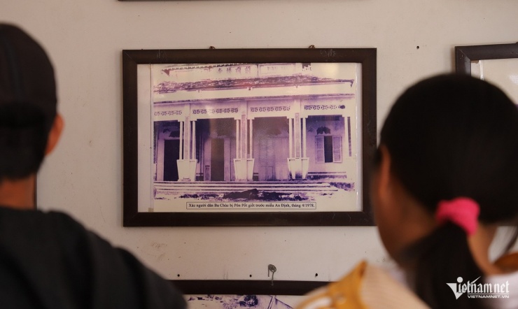 Du khách bật khóc khi đến di tích lưu giữ ký ức đặc biệt ở vùng biên giới - 5