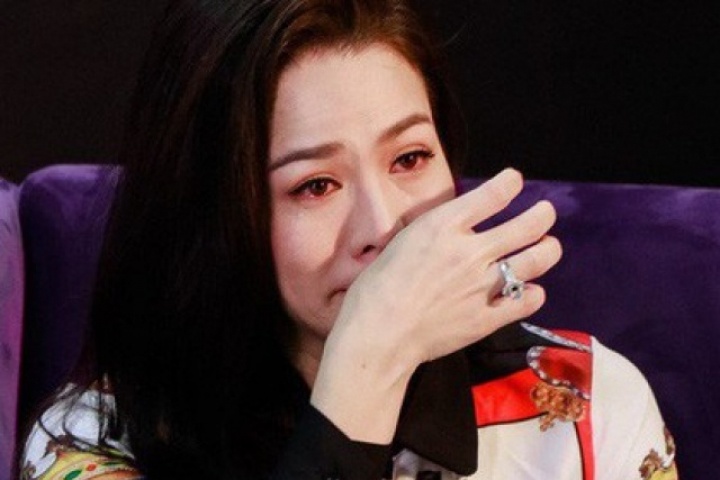 Nhật Kim Anh kêu cứu